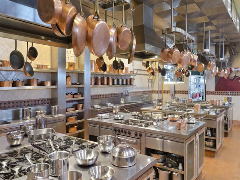 Hiện tại Á Âu Catering là đơn vị cung cấp thiết bị bếp nhà hàng, với chất lượng cao, giá thành phải chăng